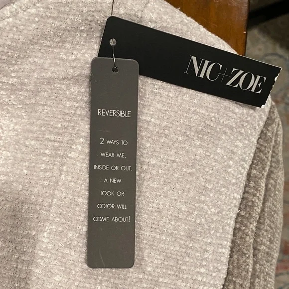 🆕 NIC+ZOE Reversible Gray Puffer Vest - Picture 7 of 7